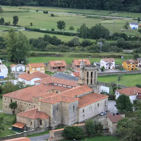 Casa De Chelo Y Eladio * Iruz