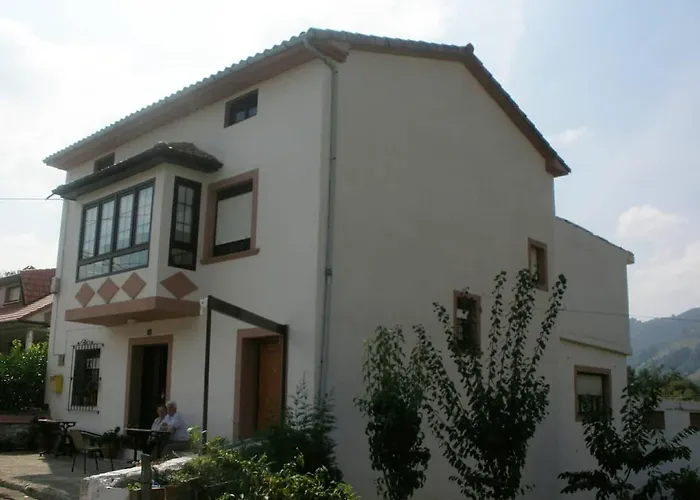 Casa De Chelo Y Eladio