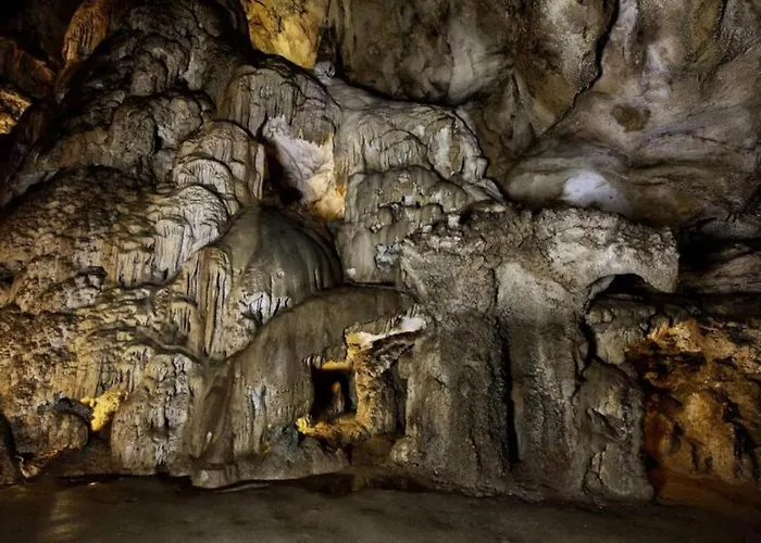 Casa De Chelo Y Eladio